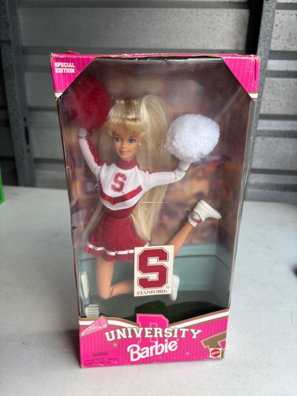 1996 VINTAGE MATTEL BARBIE STANFORD UNIVERSITY BLONDE